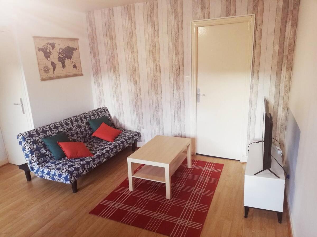 Petit Proche De La Gare Apartment *